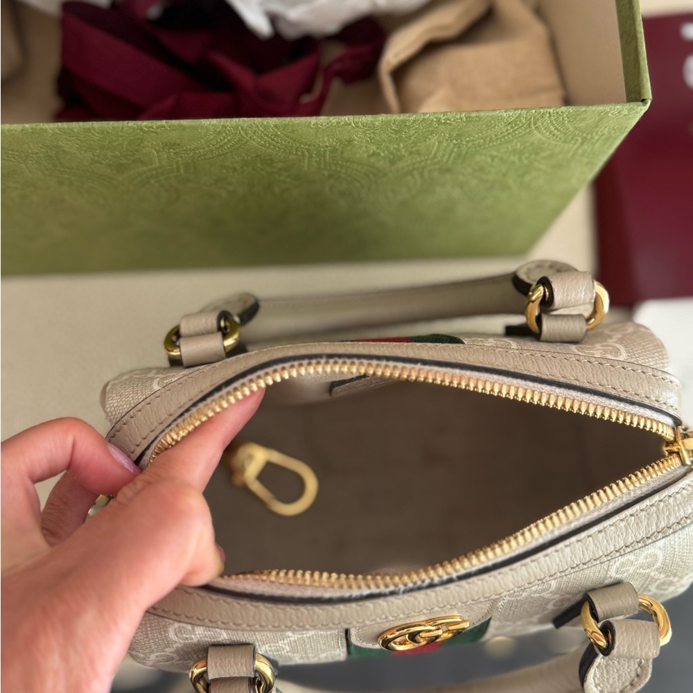 Gucci mini Boston Bag in Oatmeal - Picture 7 of 11
